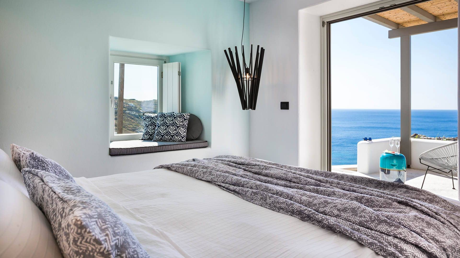 LYO Boutique Hotel Mykonos - Aegean Honeymoon Sea View Suite with Jetted Tub