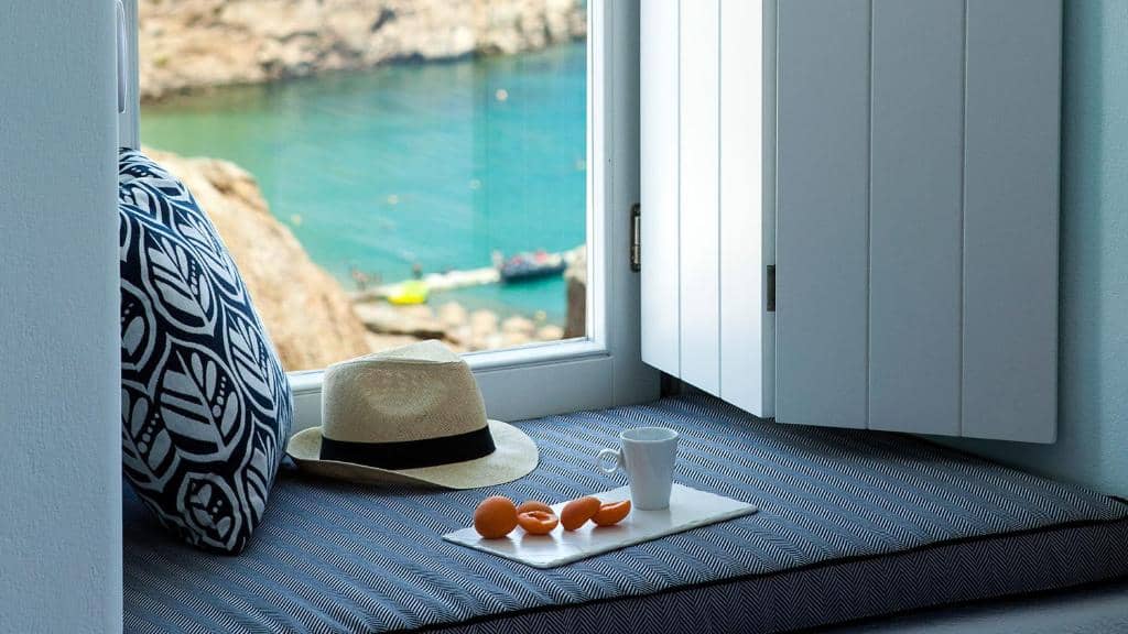 LYO Boutique Hotel Mykonos - Panorama Sea View Suite Jetted Tub