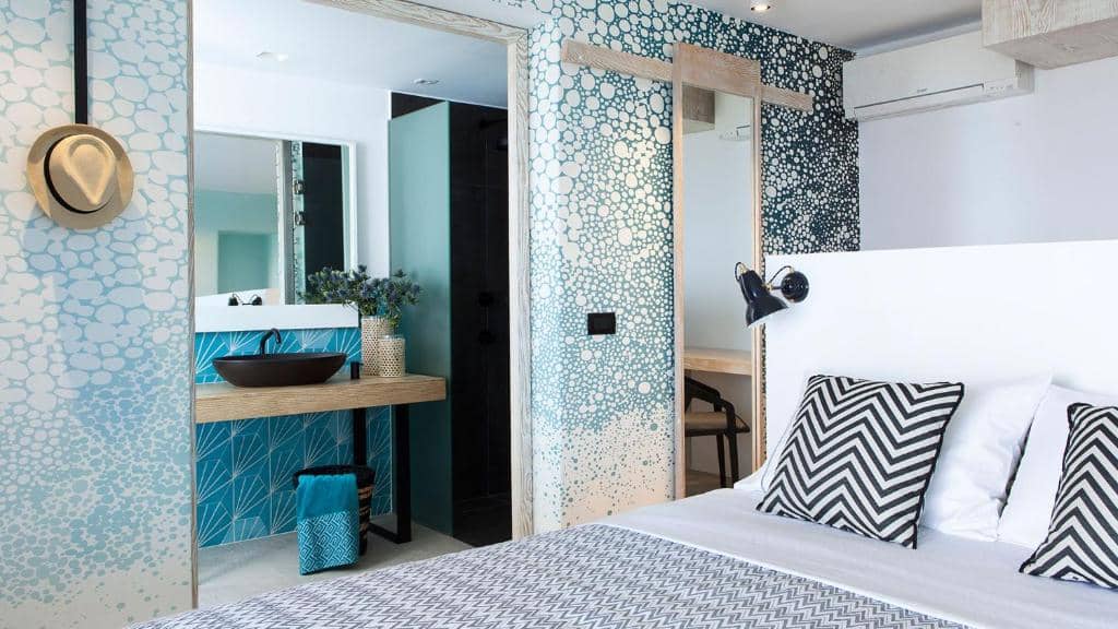 LYO Boutique Hotel Mykonos - Panorama Sea View Suite Jetted Tub