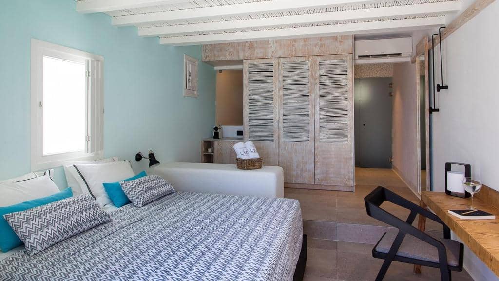 LYO Boutique Hotel Mykonos - Panorama Sea View Suite Jetted Tub